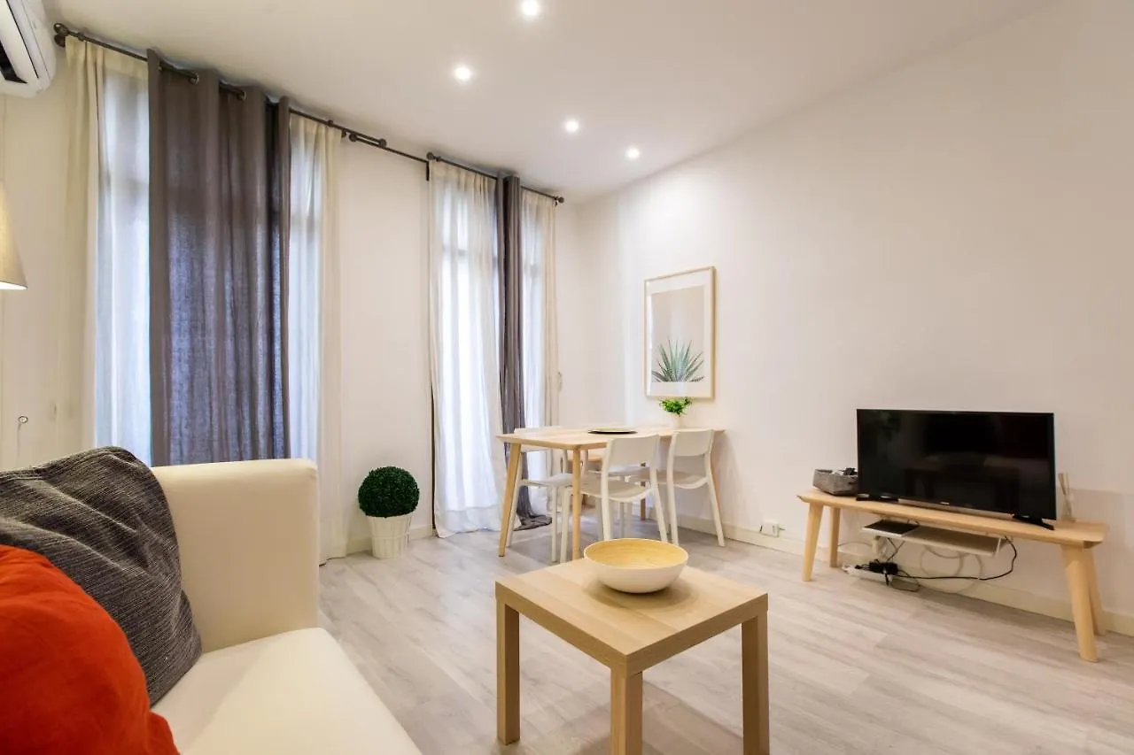 Pere Serafi 2 bedroom apartment Barcelona