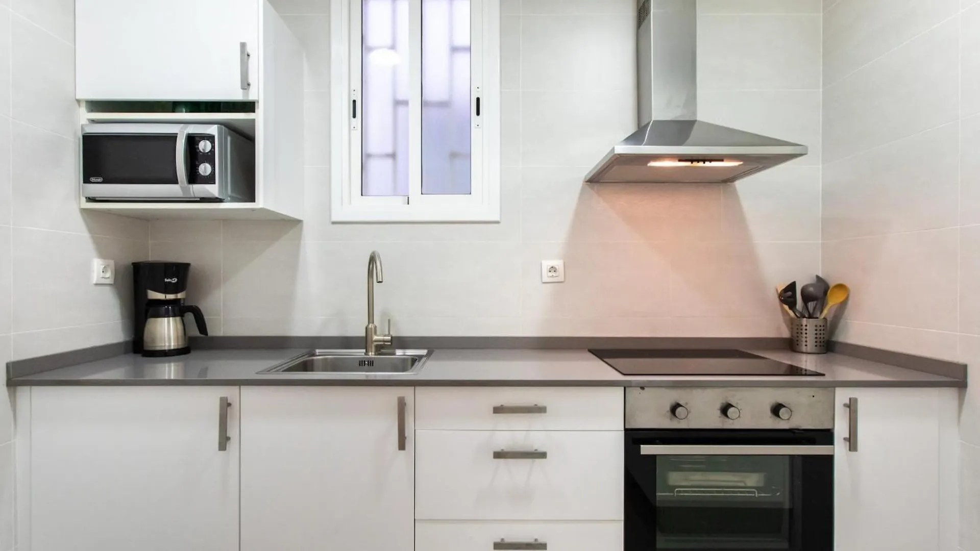 Pere Serafi 2 bedroom apartment Barcelona