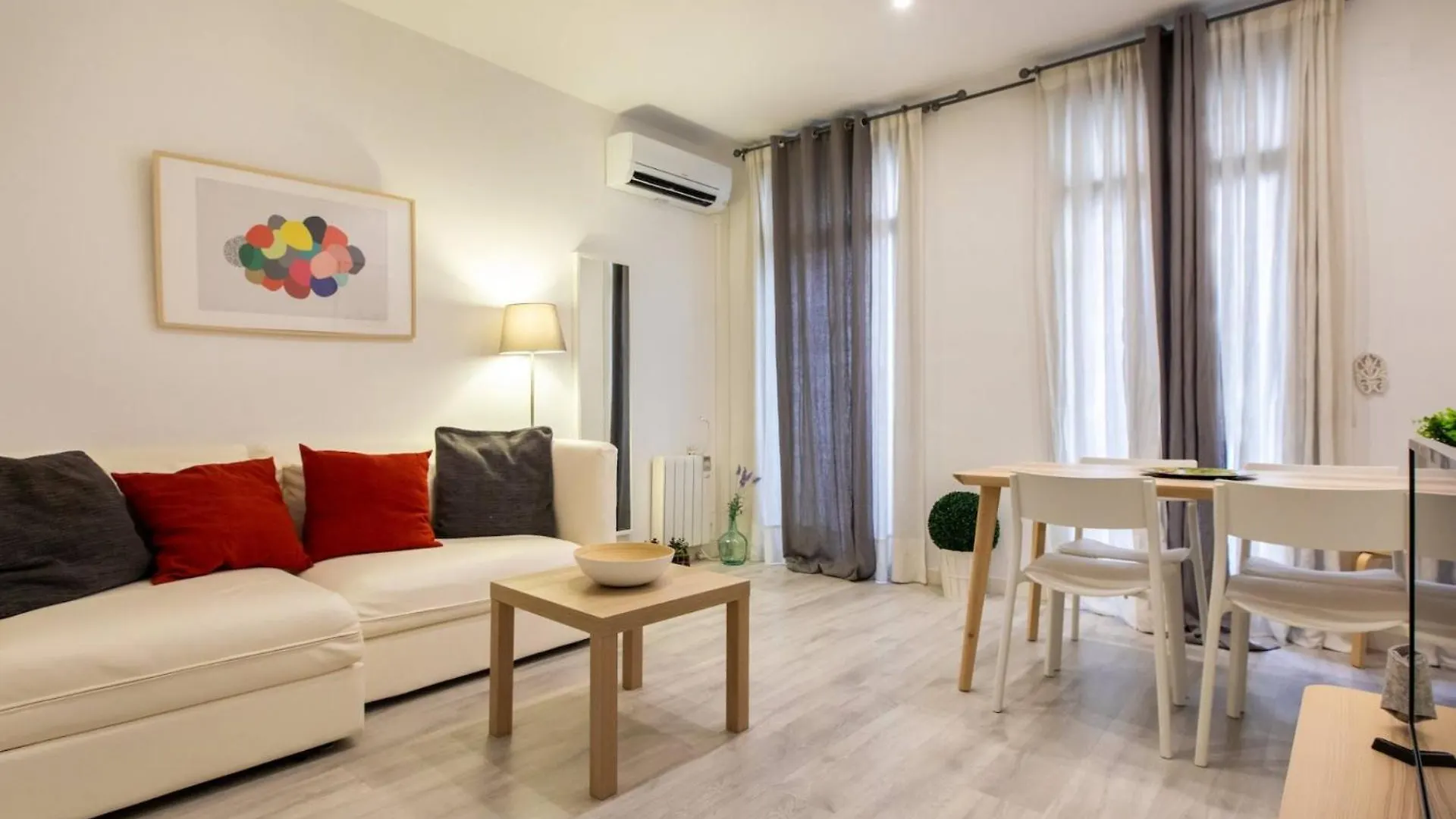 Pere Serafi 2 bedroom apartment Barcelona