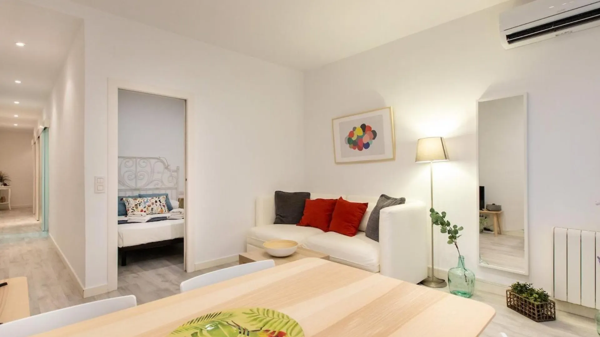 Pere Serafi 2 bedroom apartment Barcelona