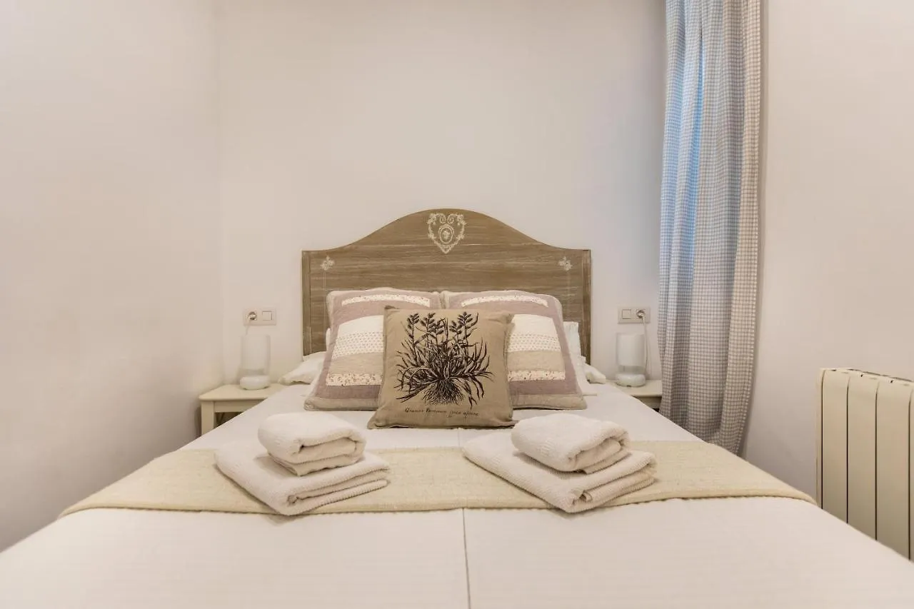 Pere Serafi 2 Bedroom Apartment Barcelone