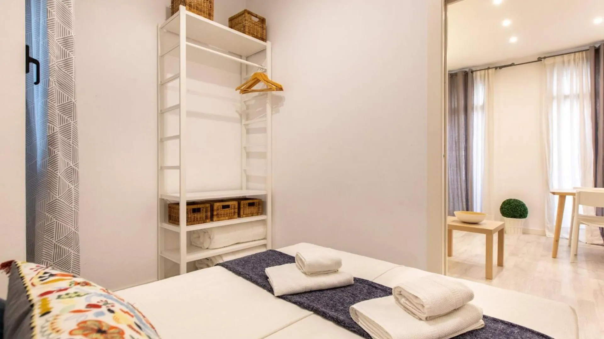 Pere Serafi 2 Bedroom Apartment Barcelone